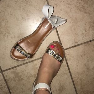 Express size 9 sandals